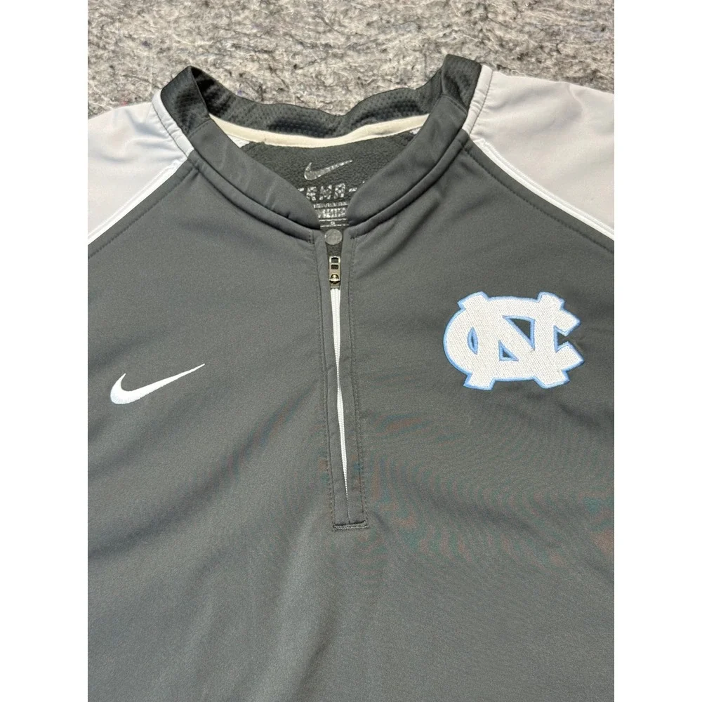 Nike UNC Tar Heels Therma-FIT Sleeveless 1/4 Zip Vest Mens L Grey 519560-060